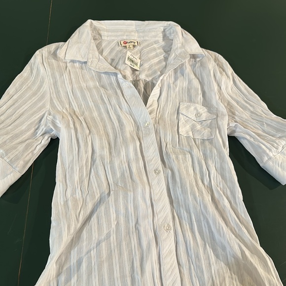 Olsenboye Button Up White Top Size Medium - Picture 2 of 8